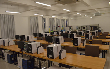 3D打印實(shí)訓(xùn)室 技術(shù)服務(wù)的創(chuàng)新平臺(tái)與應(yīng)用實(shí)踐